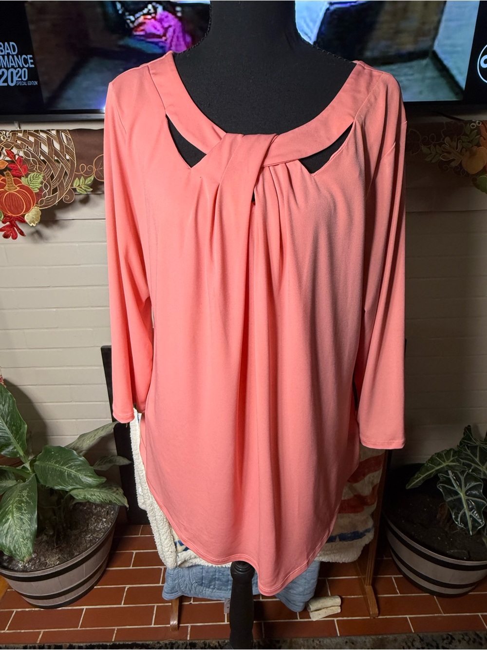 JM Collection Coral Twist Cutout Long-Sleeve Top